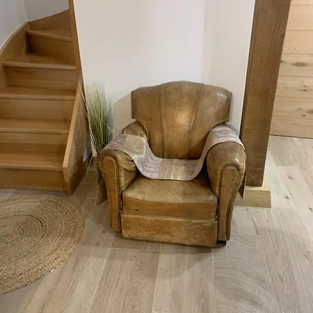 Belle Vue A Proche De Lyon Holiday home